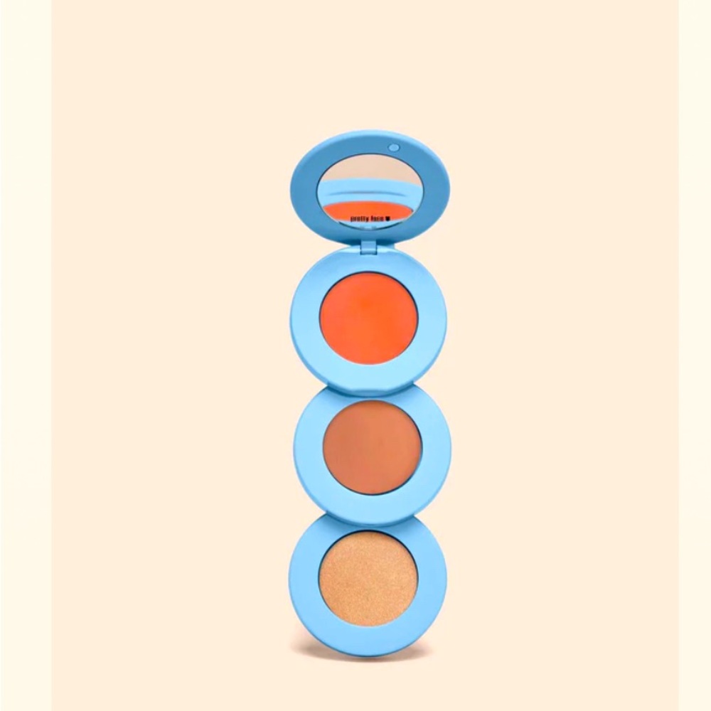 Alleyoop stack the odds
Blush, bronzer, highlighter